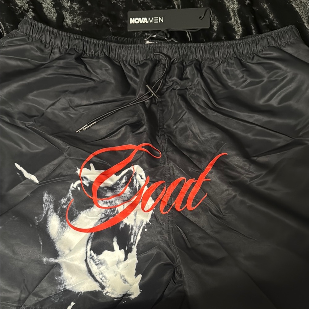 Nova Men Black Graphic Swim trunks